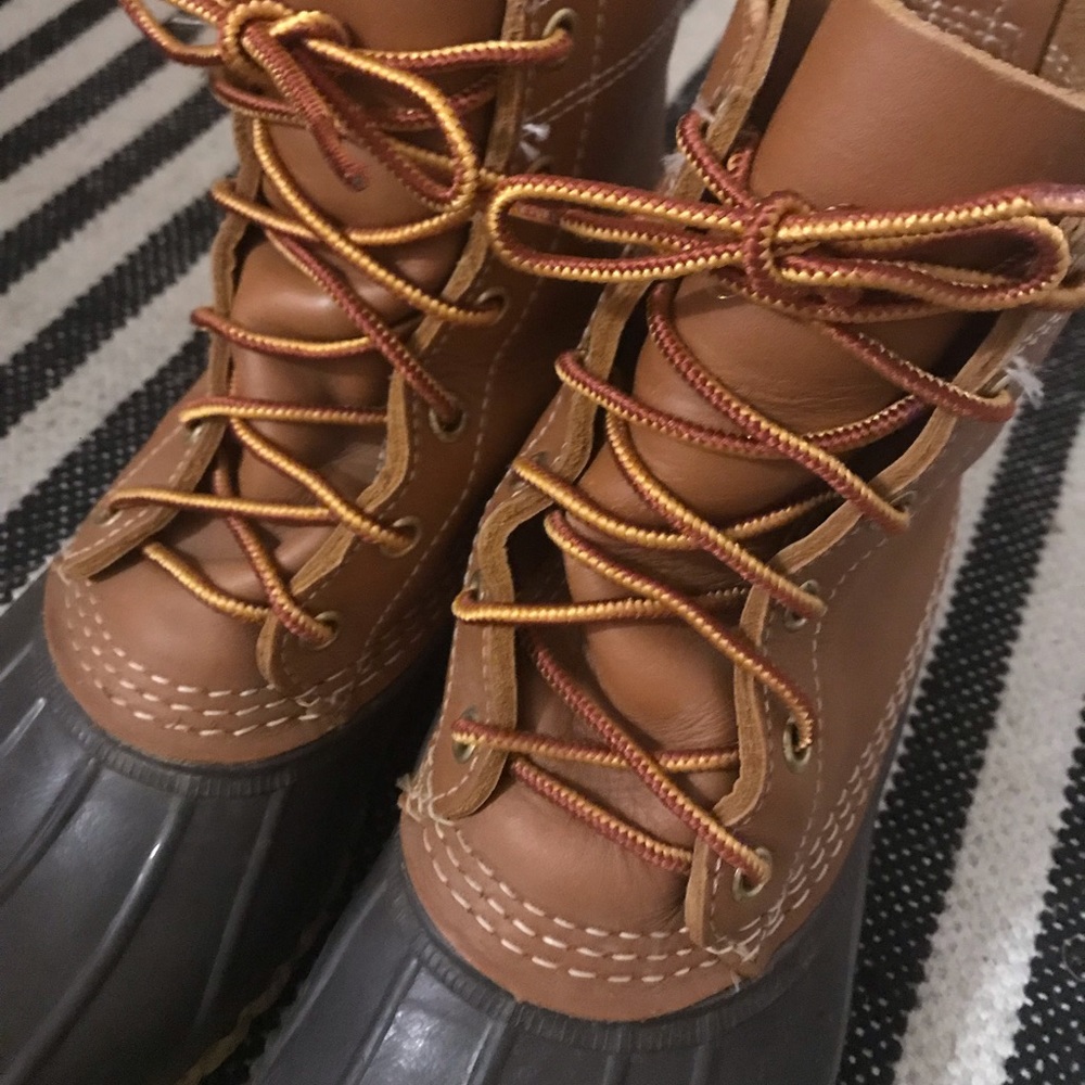 Women’s L.L. Bean Duck Boots - Picture 1 of 4